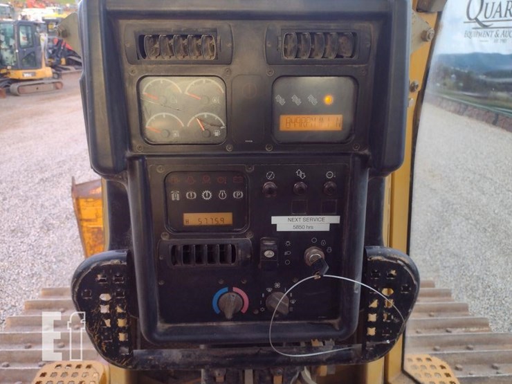 2006-caterpillar-d5n-xl-image-7