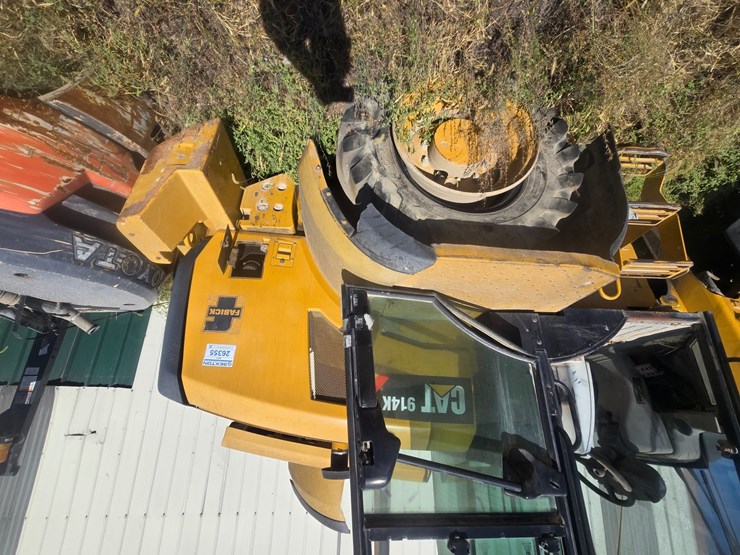 2015-caterpillar-914k-image-19