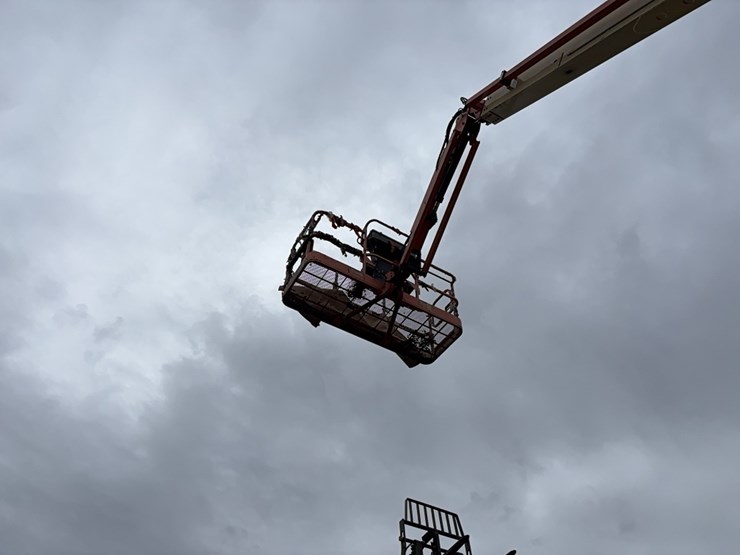 jlg-600aj-image-7