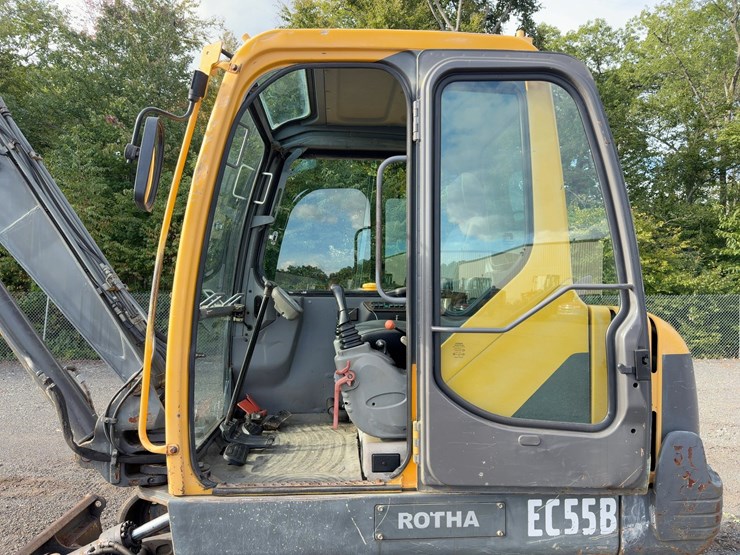 2008-volvo-ec55b-image-26