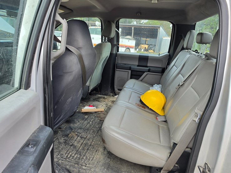 2016-ford-f150-image-50