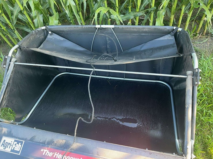 agri-fab-42”-lawnsweep-image-4