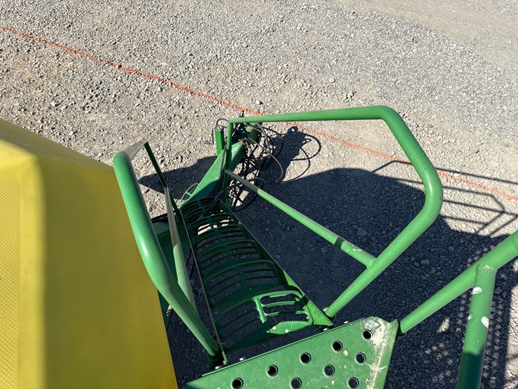 john-deere-1890-image-38