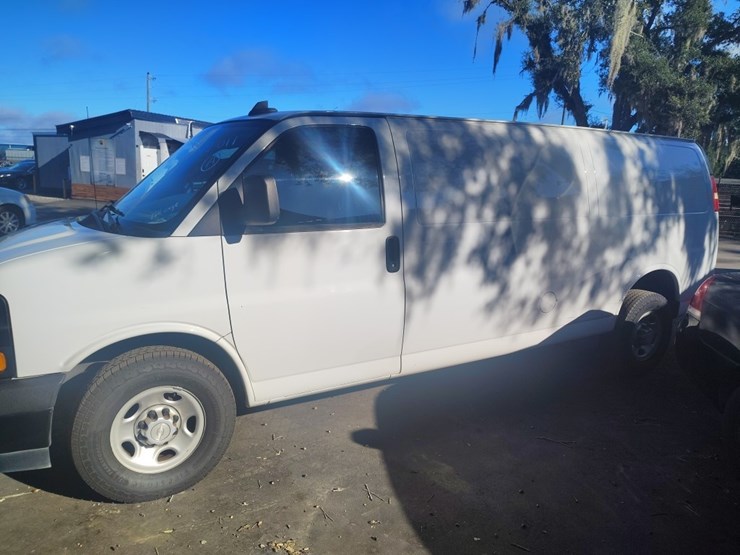 2019-chevrolet-2500-image-2
