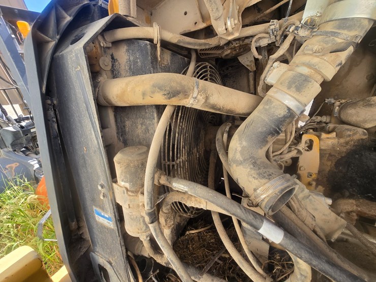 2015-caterpillar-914k-image-14