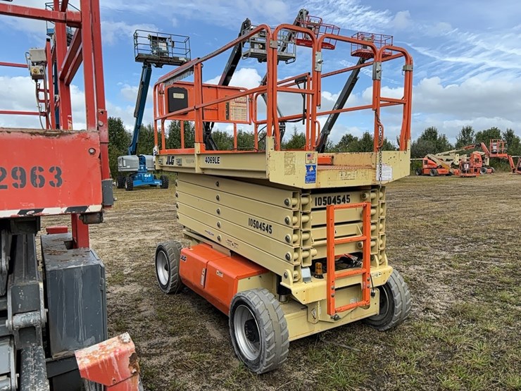 2002-jlg-4069le-image-4