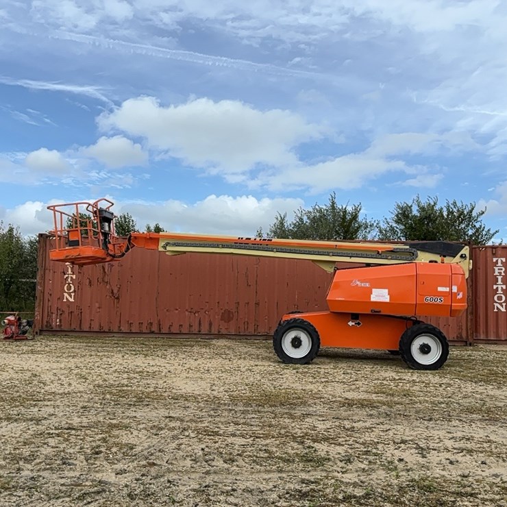 JLG 600S
