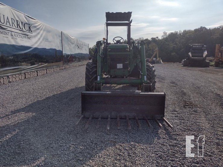 john-deere-6210-image-2