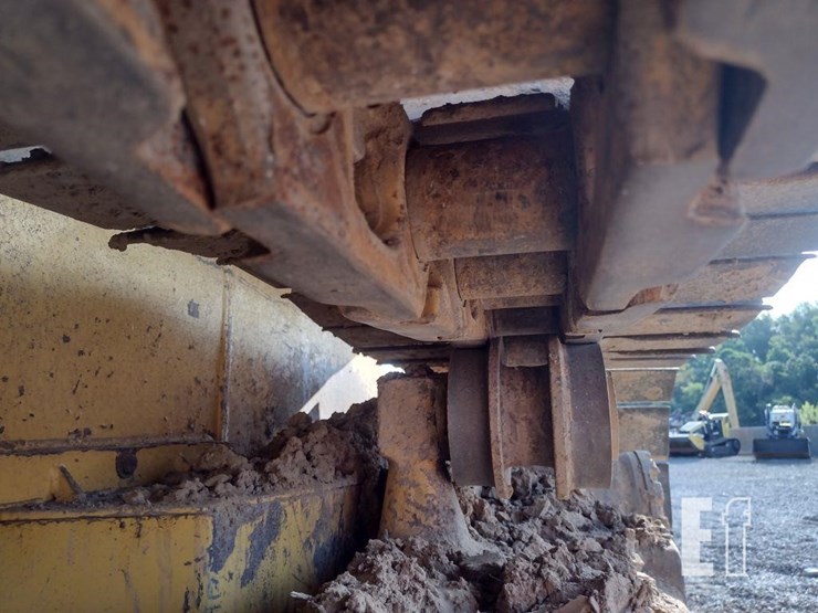 komatsu-d51pxi-24-image-18