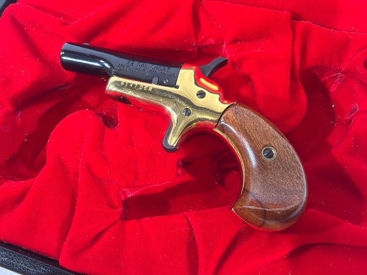 #24-•-set-of-colt-lord-derringer-pistols-image-19