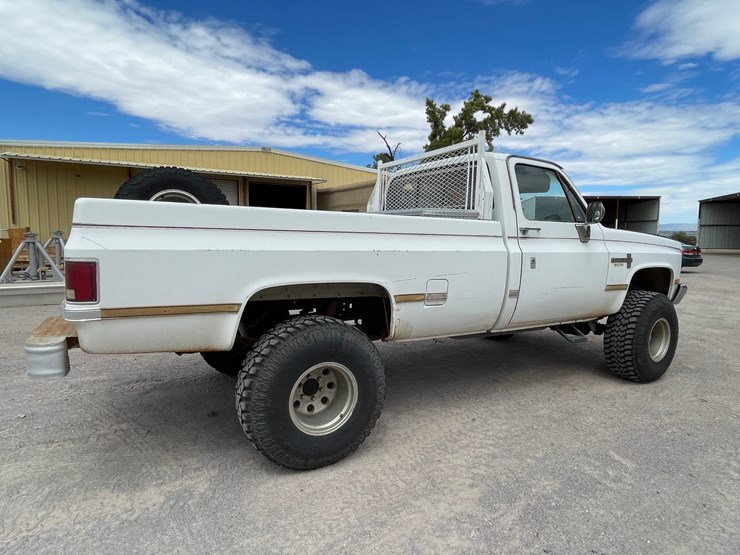 #1057-•-1986-chevrolet-ck10-(has-nm-title)-(on-site-in-las-cruces,-nm)-image-66