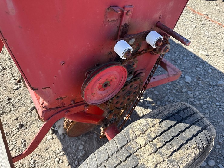 massey-ferguson-33-image-15
