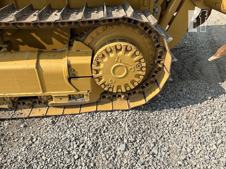 2023-caterpillar-d1-image-9