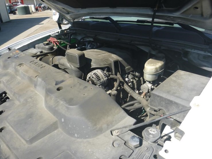 2014-chevrolet-2500-image-10