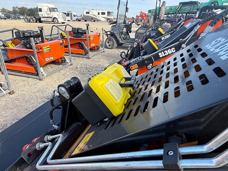 #81-•-sdlool-sl360t-stand-on-skid-steer-loader-360tj260850-inv#55116-image-9