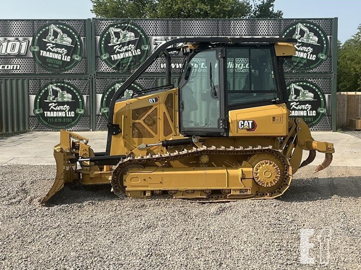 2023-caterpillar-d1-image-1