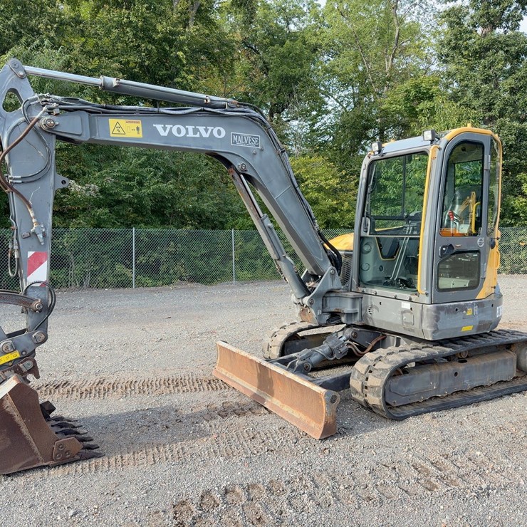 2013 VOLVO ECR58D