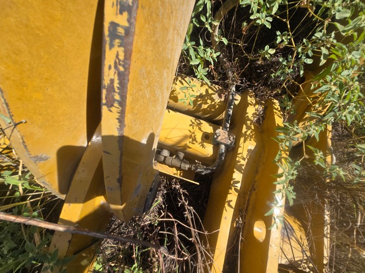 2015-caterpillar-914k-image-40