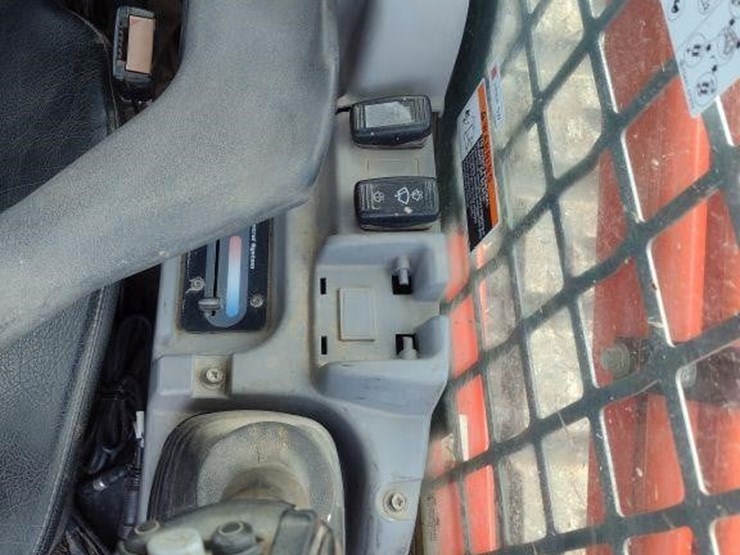 2023-kubota-svl75-2-image-9