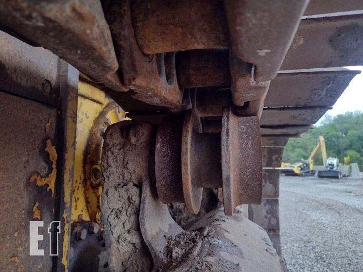 komatsu-d61ex-15e0-image-18
