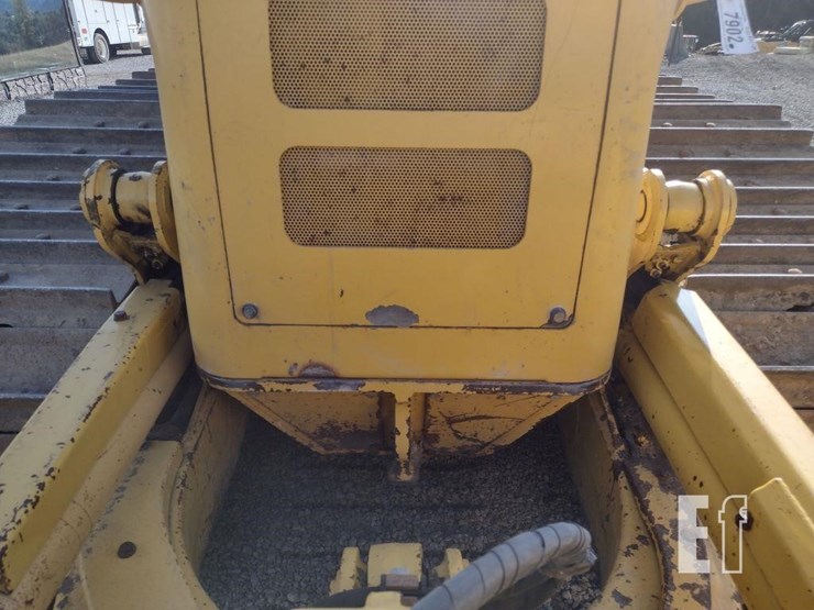 komatsu-d51pxi-24-image-29