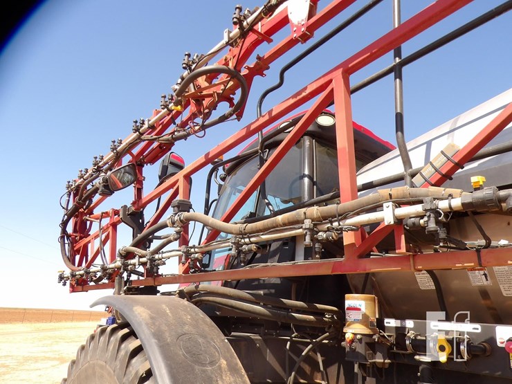 2017-case-ih-patriot-3340-image-56