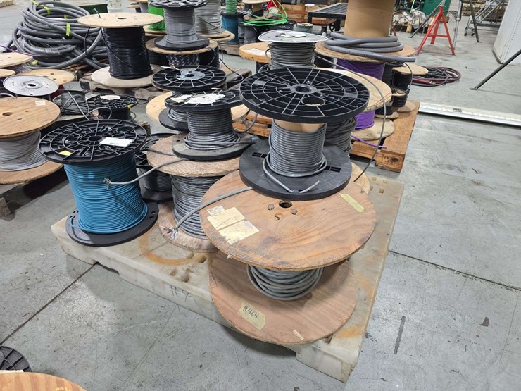 pallet-of-smaller-wire,-24ga,-20awg,-and-other-partial-wire-rolls-image-2