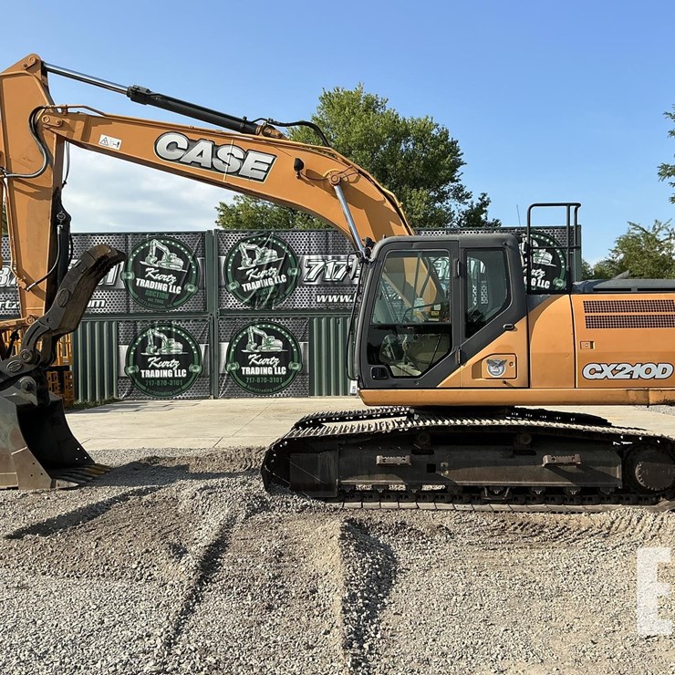 2015 CASE CX210D