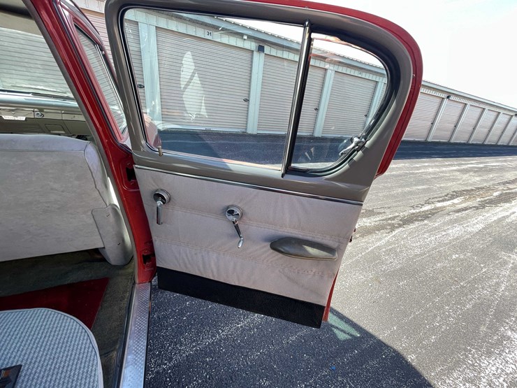 #6341-•-1953-studebaker-sedan-(has-wi-title)-(appleton,-wi)-image-74