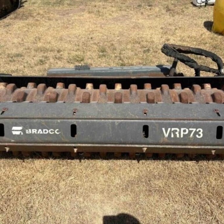 Bradco VRP73 Padded Drum Vibratory Roller Skid Att