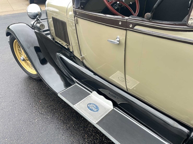 1928-ford-model-a-image-19