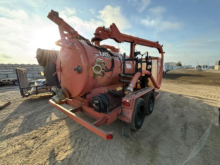 2011-ditch-witch-fx60-image-3