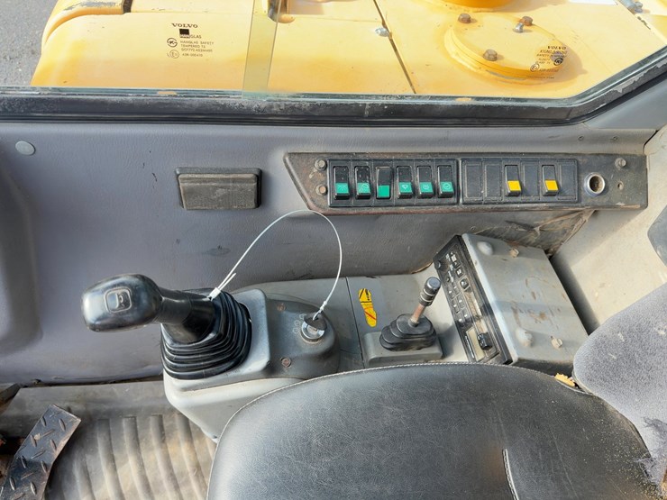 2008-volvo-ec55b-image-29