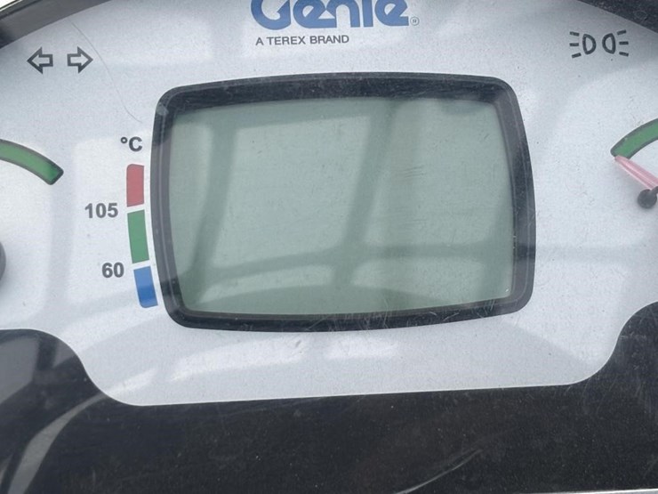 2020-genie-gth844-image-61