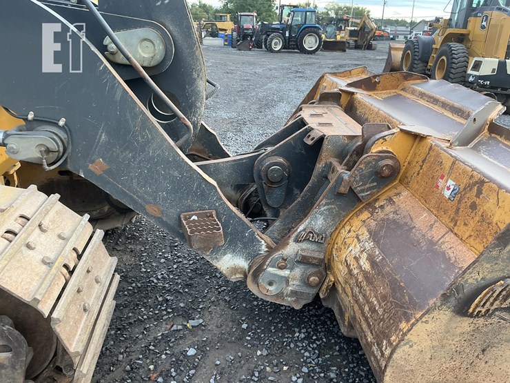 2018-deere-655k-image-11