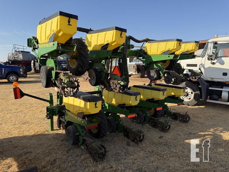 john-deere-1720-image-4