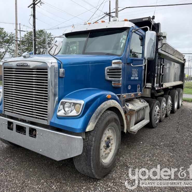 2019 FREIGHTLINER 122SD