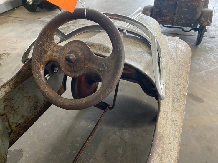 #7470-•-1950-pedal-car-made-by-murray-(arpin,-wi)-image-13