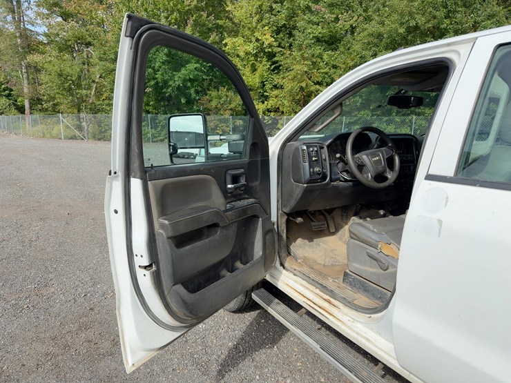 2015-gmc-sierra-3500hd-image-22
