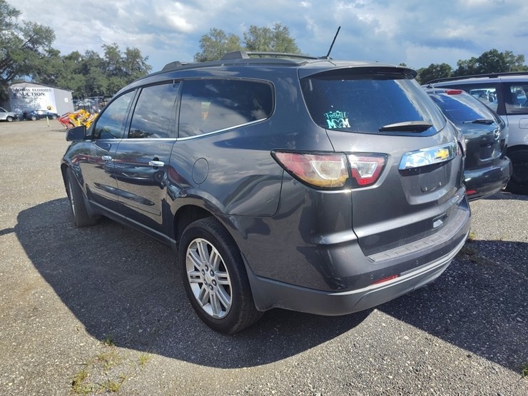 2014-chevrolet-traverse-image-3