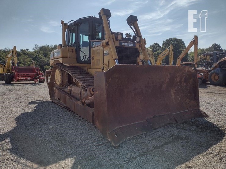 2004-caterpillar-d6r-xl-image-48