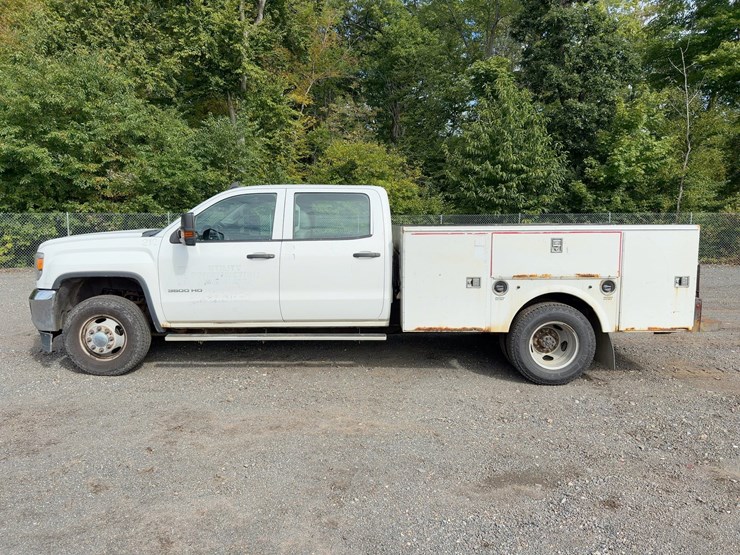 2015-gmc-sierra-3500hd-image-2