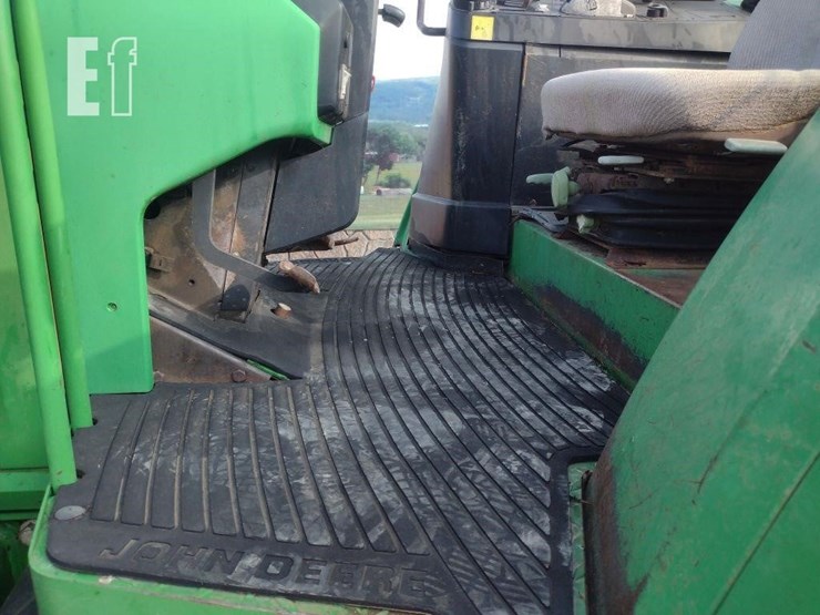 john-deere-6210-image-12
