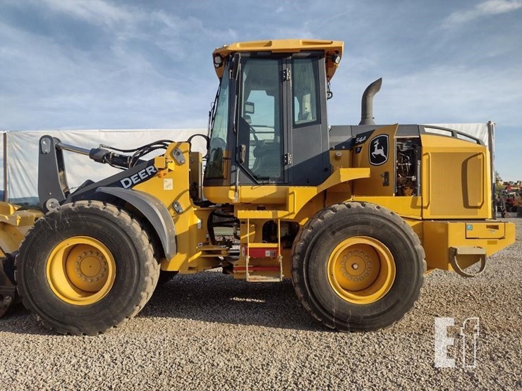 deere-544-p-tier-image-14