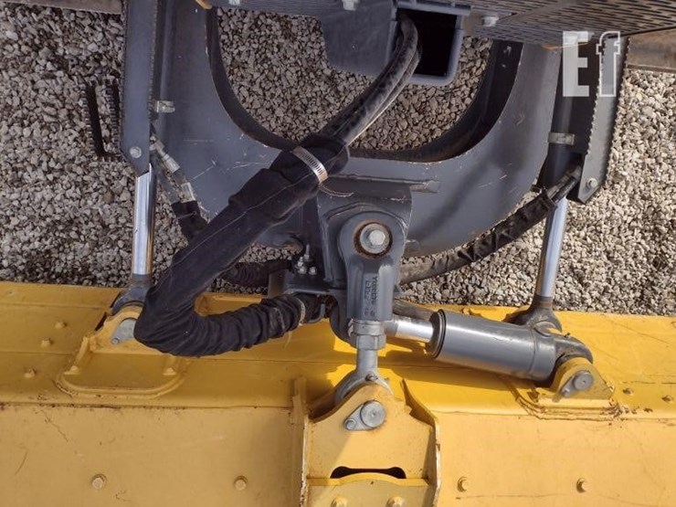 deere-650k-xlt-image-25