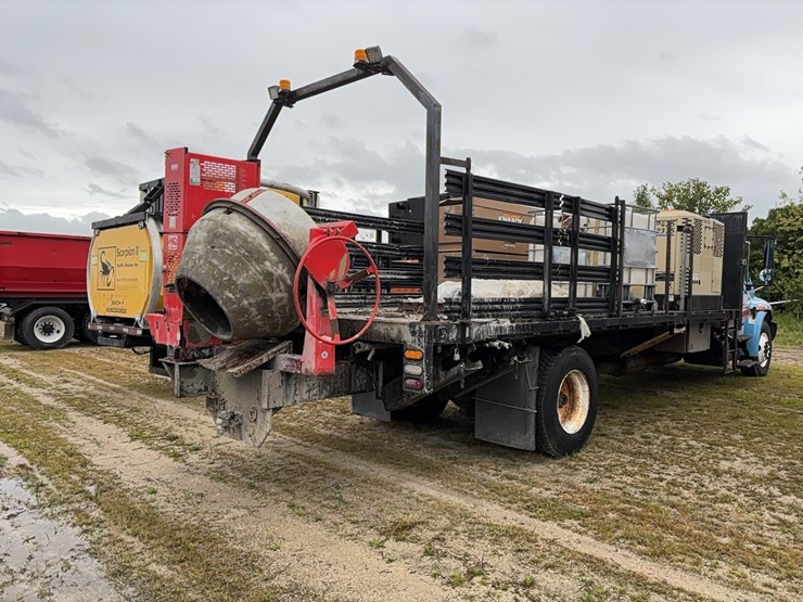 2016-international-durastar-4300-image-3