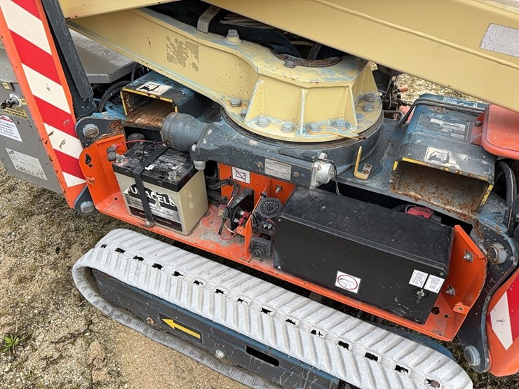 jlg-x500aj-image-8