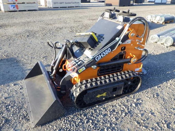 2026-aboss-gh380-skid-steer-tracked-loader-image-1