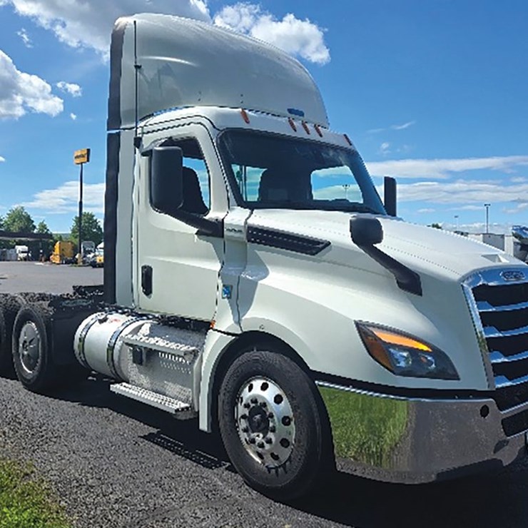 2019 FREIGHTLINER CASCADIA 126
