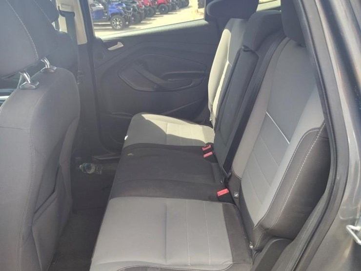 2014-ford-escape-image-5